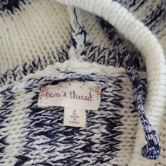 Hem & Thread Navy and Cream Hooded Sweater - Picture 2 of 7